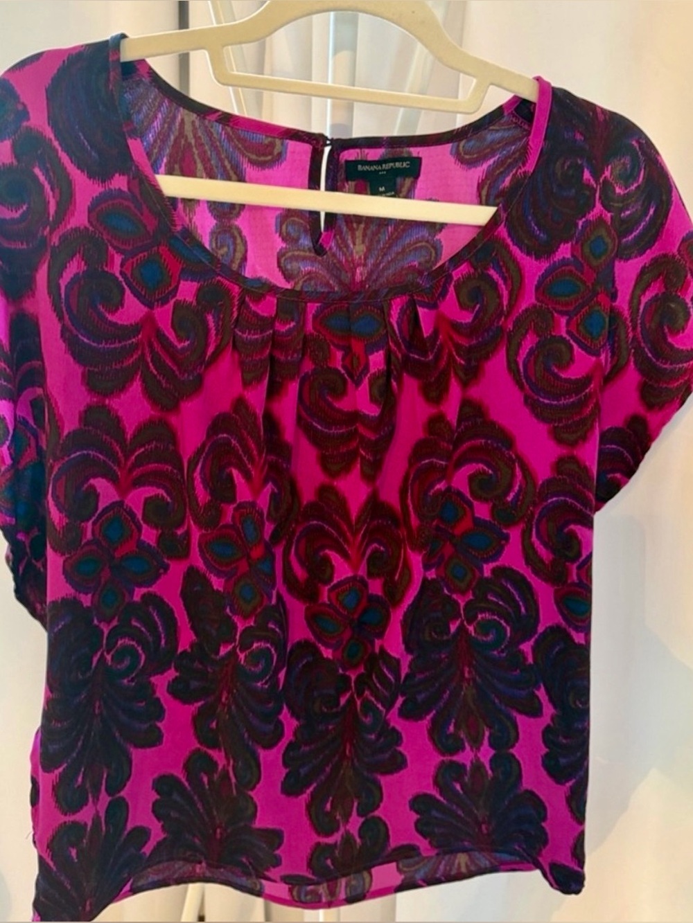 Banana Republic Fuchsia Floral Damask Short Sleeve Blouse